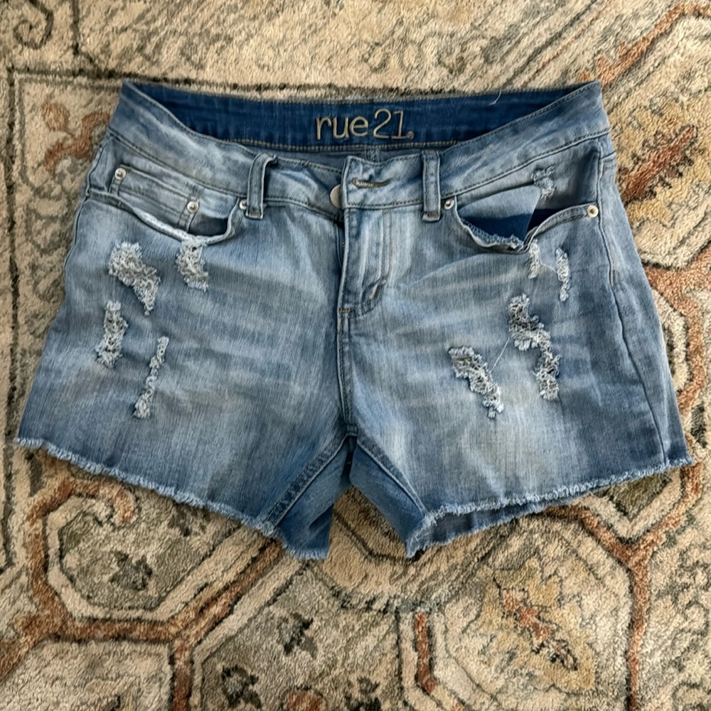 Light washed ripped shorts